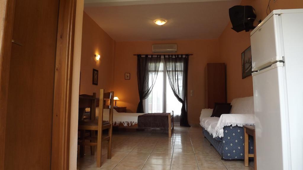 Pefka Studios & Apartments Vourvourou Room photo